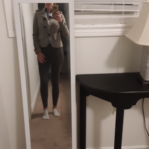 Coat - Picture 4 of 4